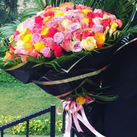  İstanbul Florist colorful roses
