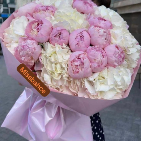  İstanbul Flower peonies and hydrangeas